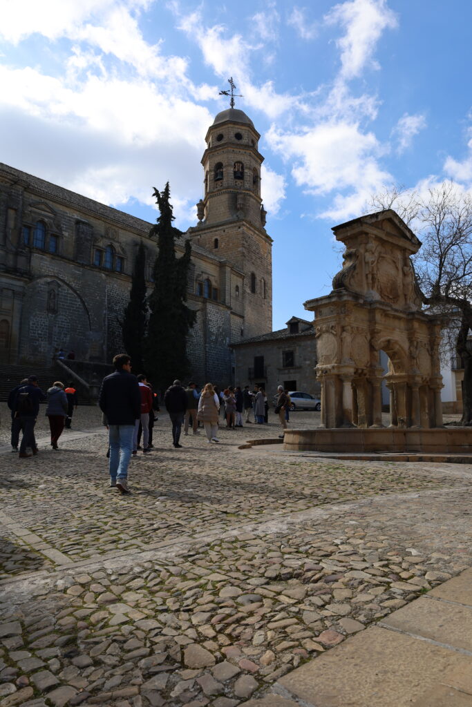 Turismo Baeza - Baeza mantiene viva la poesía de Antonio Machado con su Semana Machadiana