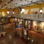 La Real Fábrica de Tapices rinde homenaje al legado textil baezano en una exposición única hasta el 30 de marzo 31 Foto general de la exposición real en la Fábrica de Tapices en Baeza