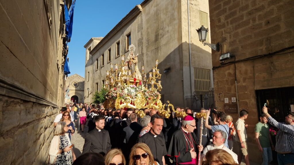 Turismo Baeza - Disfruta de los mejores planes primaverales en la histórica ciudad de Baeza