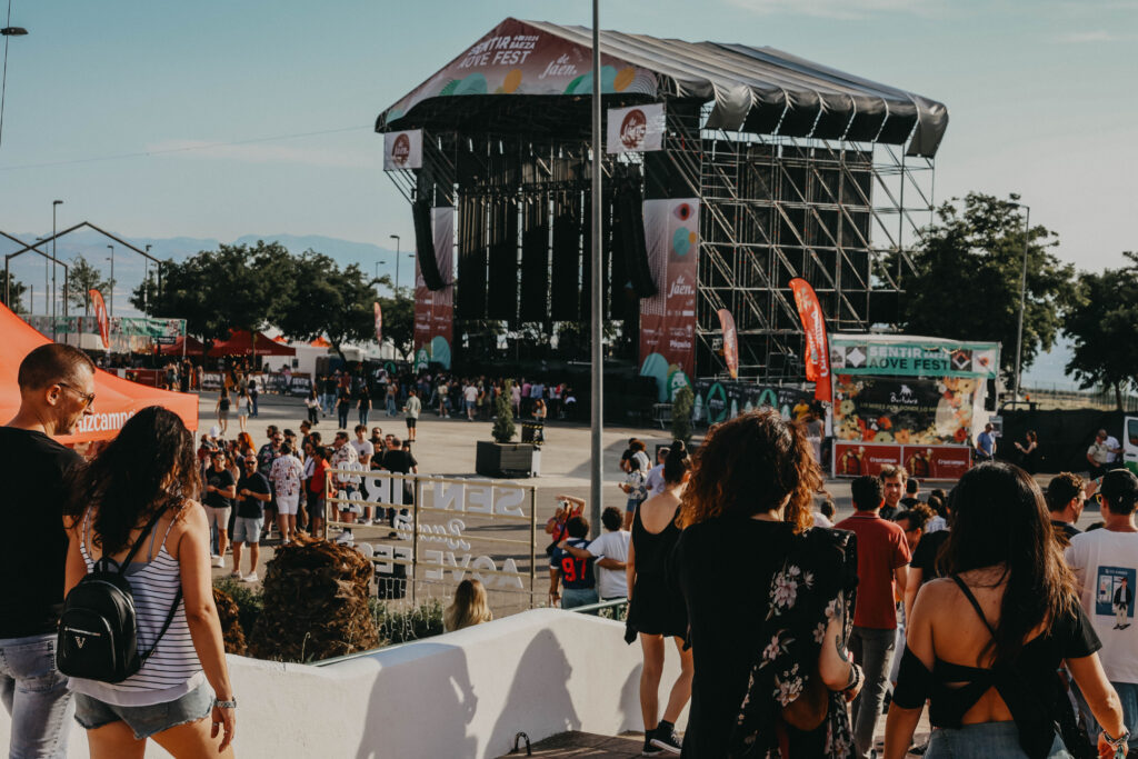 Turismo Baeza - Sentir Baeza AOVE Fest 2025: canta al son de tus artistas favoritos en una ciudad Patrimonio de la Humanidad