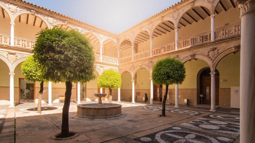 Turismo Baeza - Conoce todo lo que necesitas saber sobre el Palacio de Jabalquinto